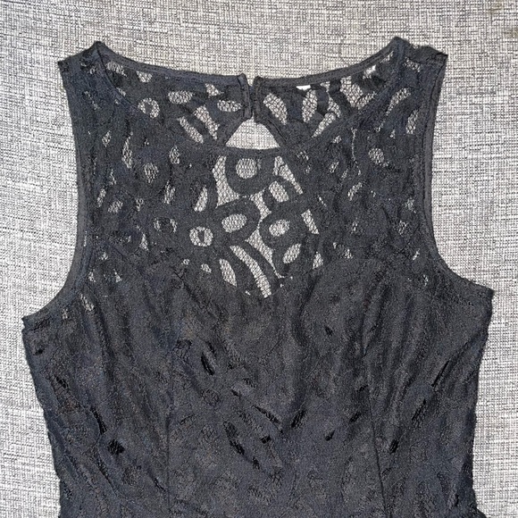 Black Lace Mini Dress | Size: S (Juniors) - Picture 3 of 5